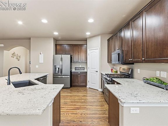 2nd image of 5559 Thurber Dr
