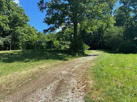 2nd image of 193 E County Road 100 N