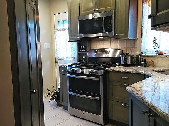 3rd image of 80-50 250th St