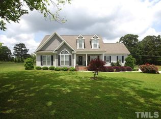 114 Grahamridge Ln, Fuquay Varina, NC 27526
