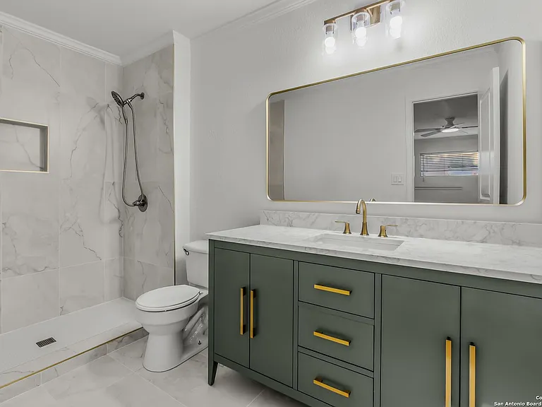 111 Westwood Way — Photo 31