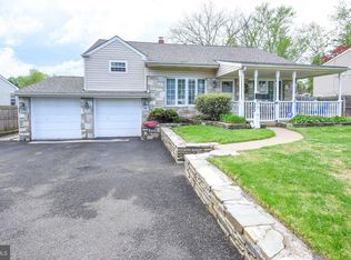 188 Colonial Dr, Warminster, PA