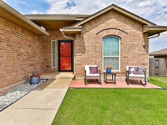 5th image of 9909 Summerhill Ln