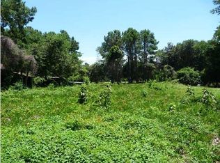 109 Scotia St, Mc Clellanville, SC 29458