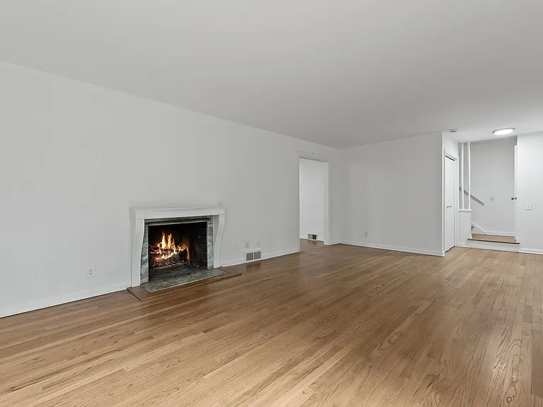 Putney Townhomes — Photo 6