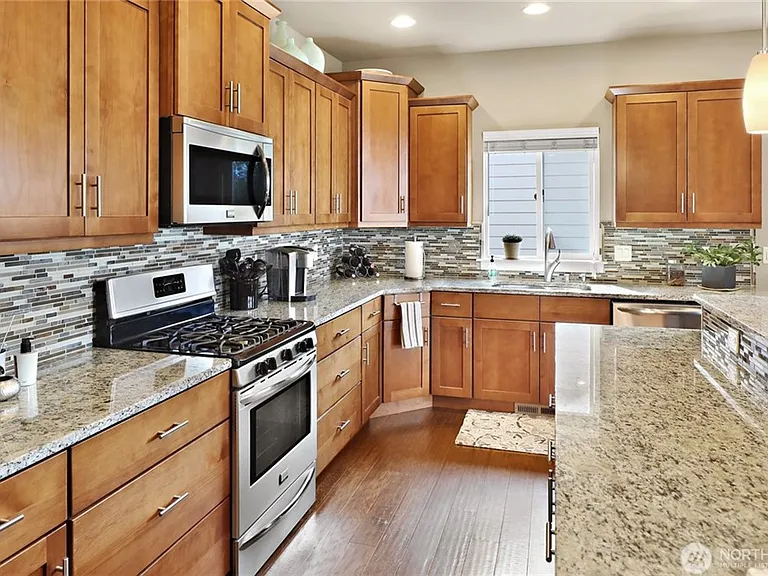 3705 Bristol St — Photo 9