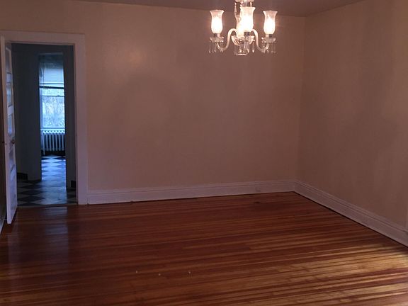 4th image of 46 Pawling Ave Floor 2