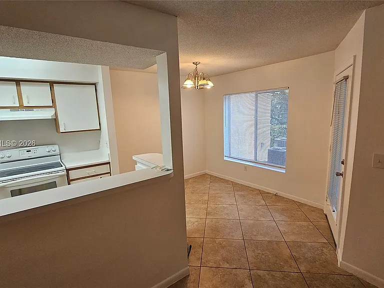 815 W Boynton Beach Blvd #14-102 — Photo 9