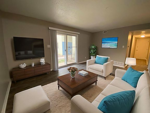 2nd image of 73 Manor Dr #107