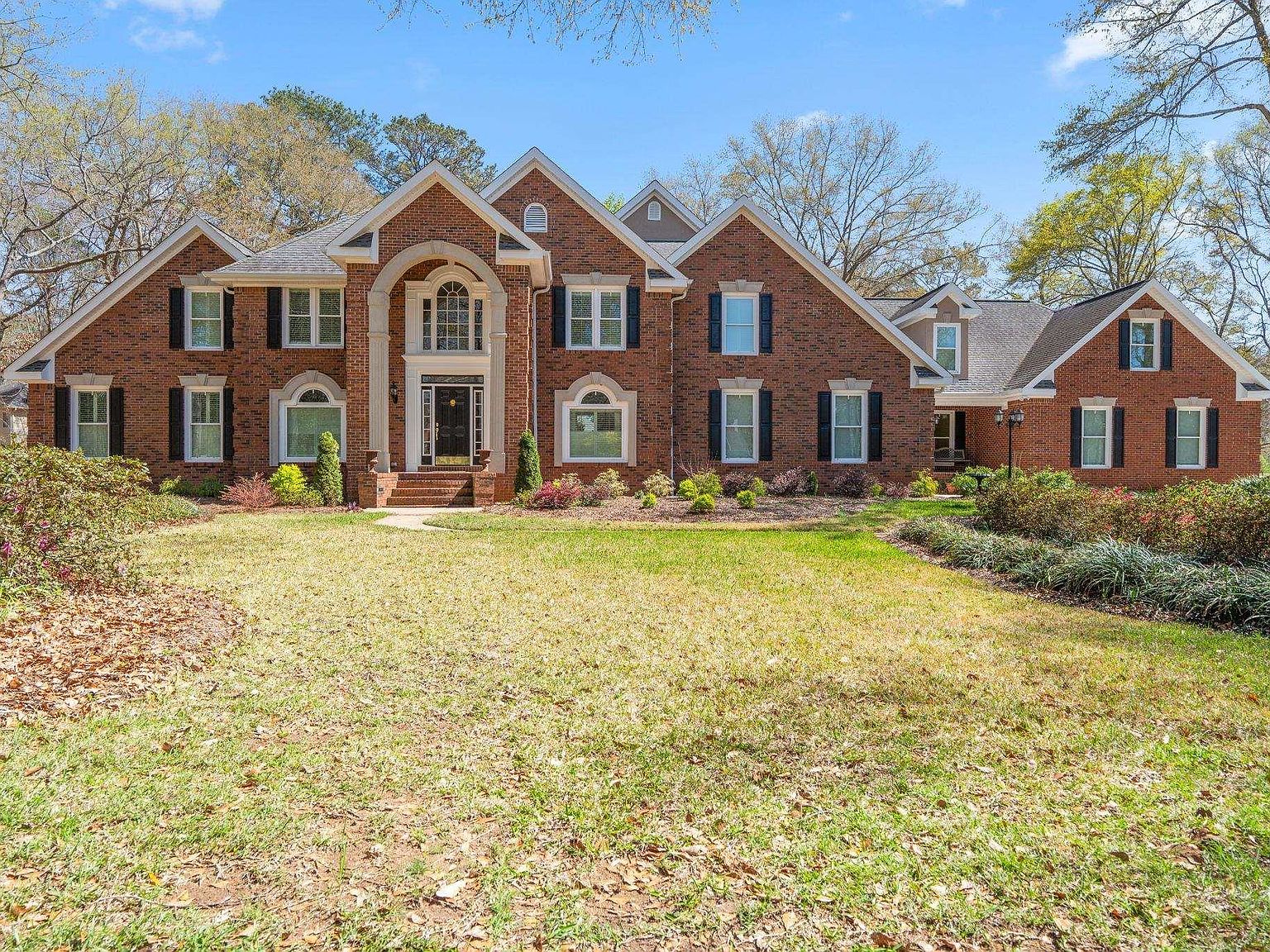 109 Crest Pointe