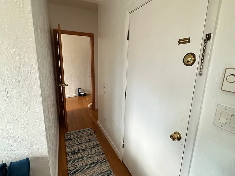 9 Charter St #4F — Photo 11