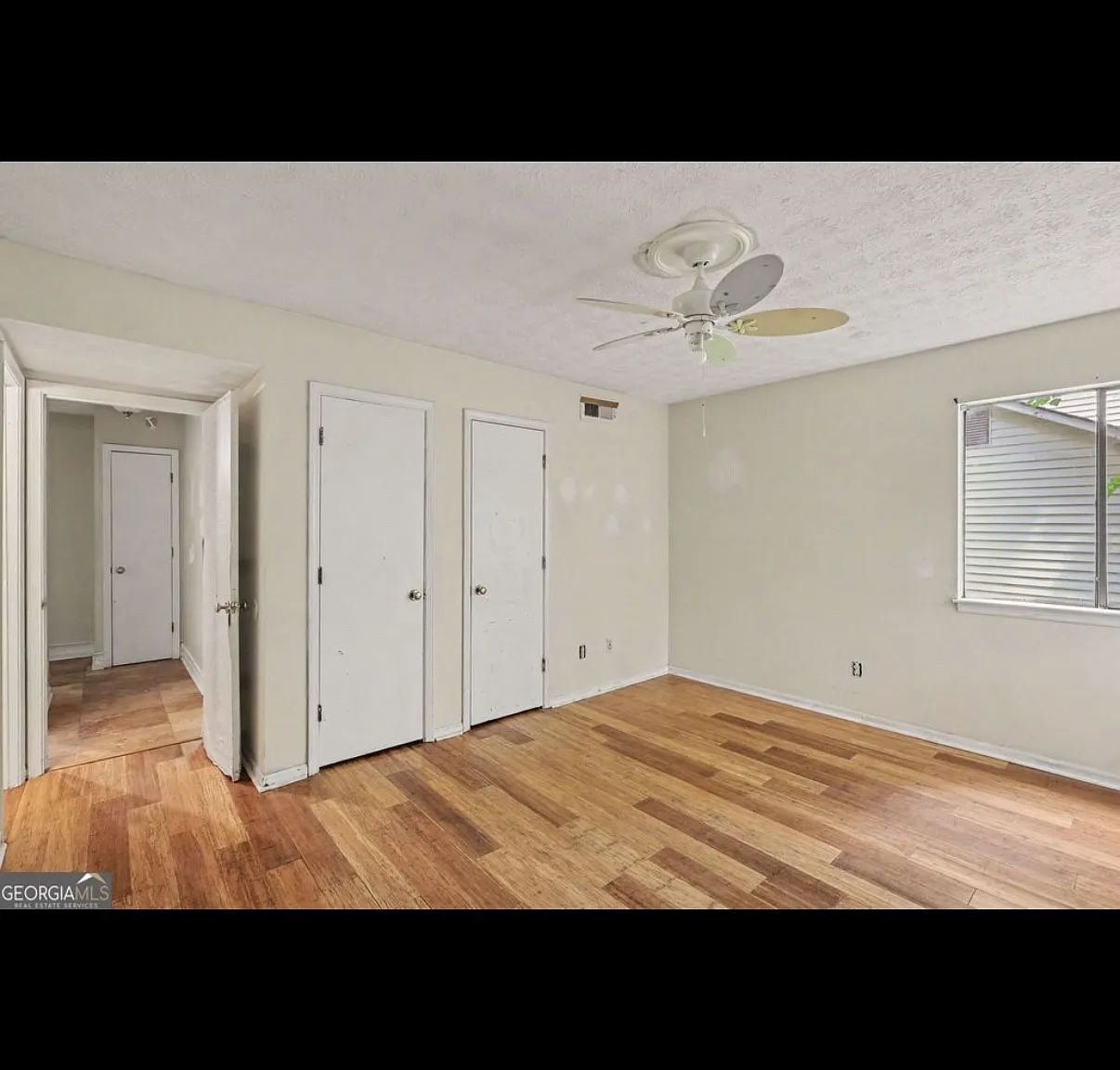3 bed, 2.5 bath, 1660 sqft, $2,700 — Photo 4