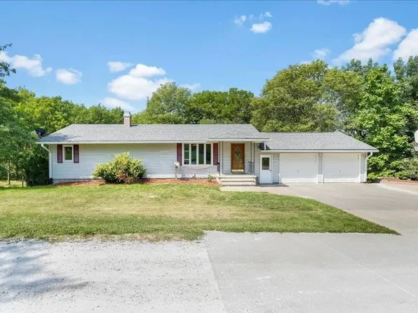 2434 280th St, Washington, IA 52353