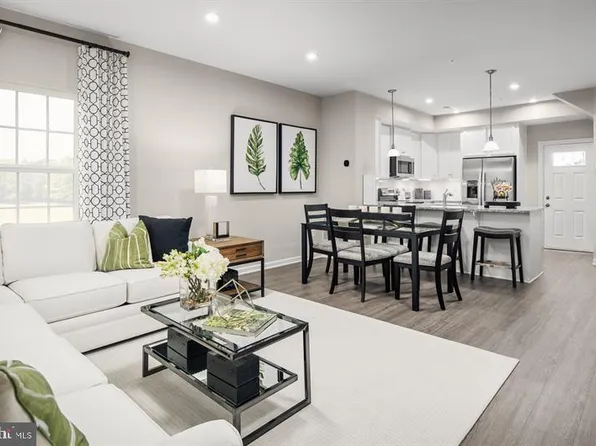 134 Lawndale Dr #1004C, Bowie, MD 20716