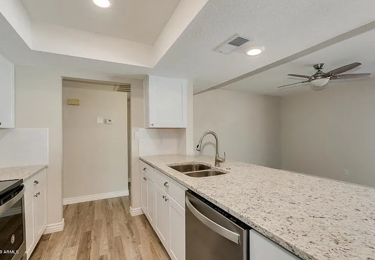 7142 S La Rosa Dr — Photo 12
