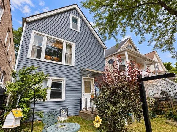 3906 W Montrose Ave, Chicago, IL 60618