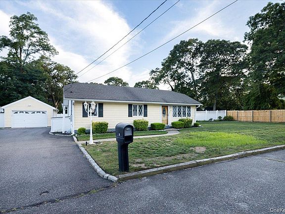 2nd image of 8 Doradell Drive