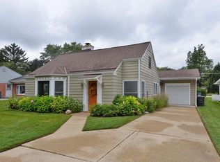 3340 Kensington Ct, Elmwood Park, WI 53405