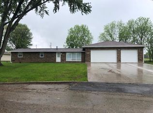 10124 Ginger Rdg, Dubuque, IA 52001