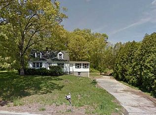 34 Ashaway Rd, Westerly, RI 02891