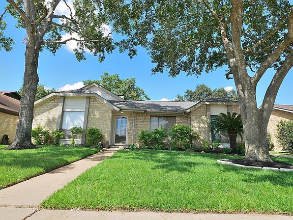 5th image of 21626 Park Tree Ln #21626