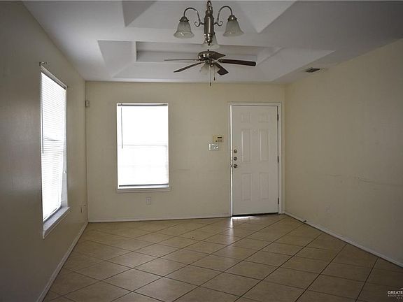 3rd image of 221 W Albatross Ave