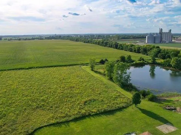 N 100th Rd E, Milford, IN 46542
