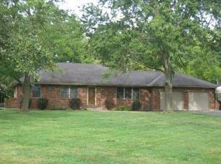 9122 S Litchford Rd, Grain Valley, MO 64029