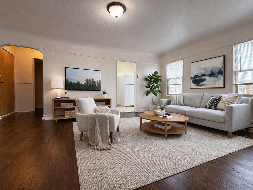 1st image of 6209 1/2 15th Ave NW APT 304