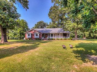 9504 Michelle Rd, Bentonville, AR 72712