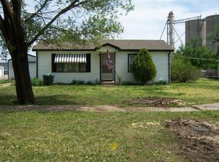 202 S Main St, Udall, KS 67146