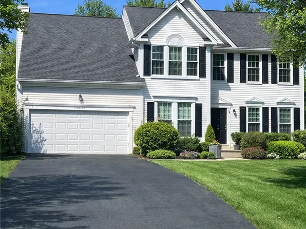 20654 Settlers Point Pl, Sterling, VA 20165