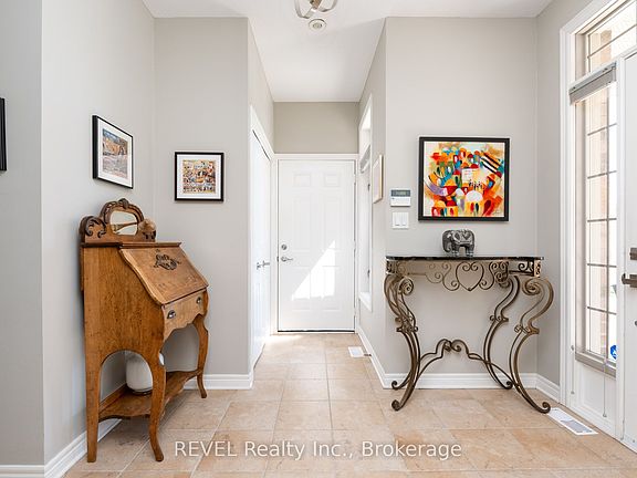 4th image of 139 Glendale Ave #1