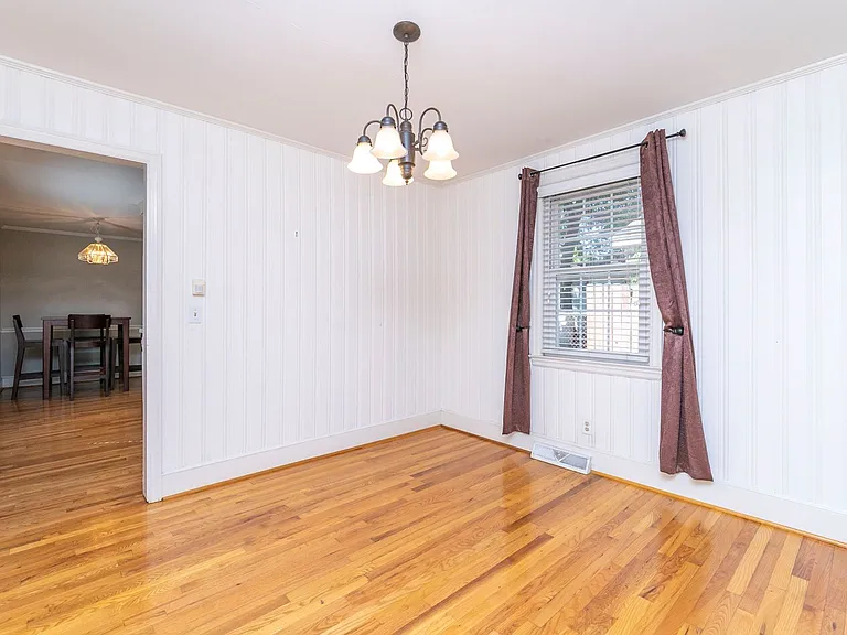 941 Evergreen Ave — Photo 9