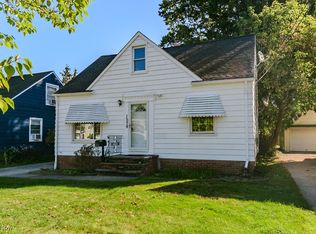 1379 Lander Rd, Mayfield Heights, OH 44124