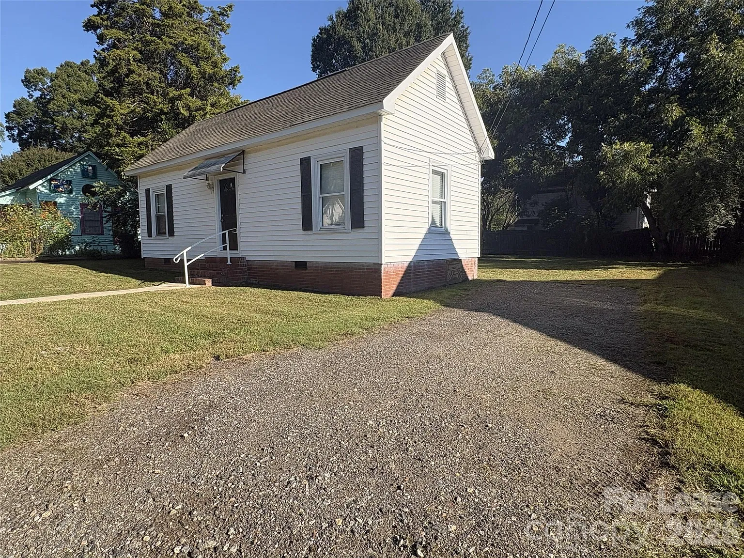 2 bed, 2.0 bath, 1320 sqft, $1,850 — Photo 2