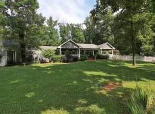 574 Houston Mines Rd, Troutville, VA 24175