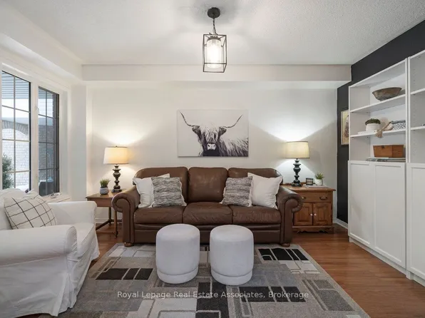 42 Harriet St, Halton Hills, ON L7G 5W7