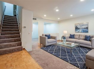 22038 Vanowen St APT 113, Canoga Park, CA 91303