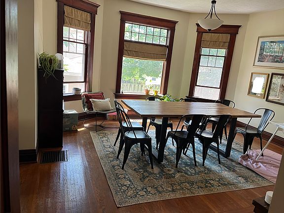 3rd image of 3515 Shaw Ave #1