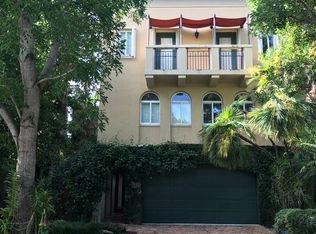 6212 Paradise Point Dr, Palmetto Bay, FL 33157
