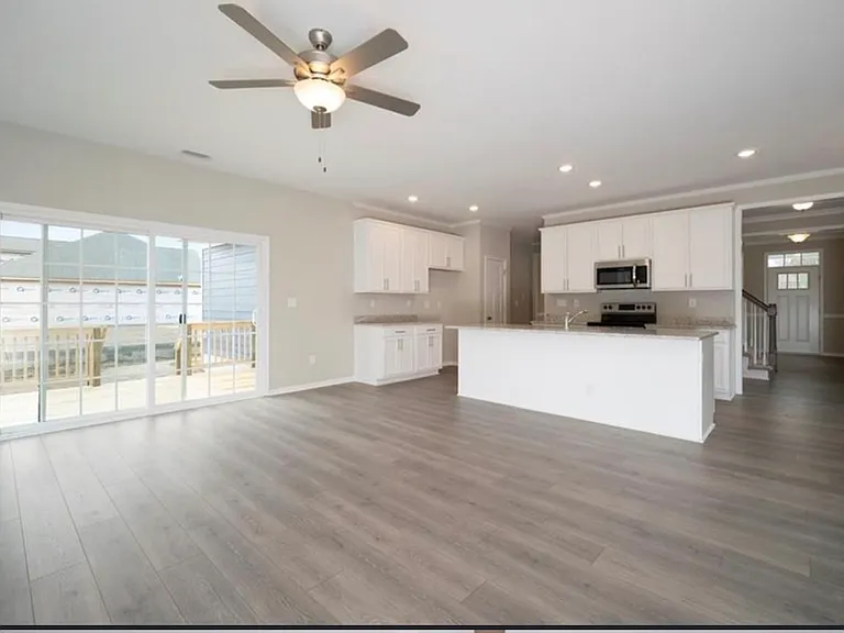 2239 Captiva Ln — Photo 3