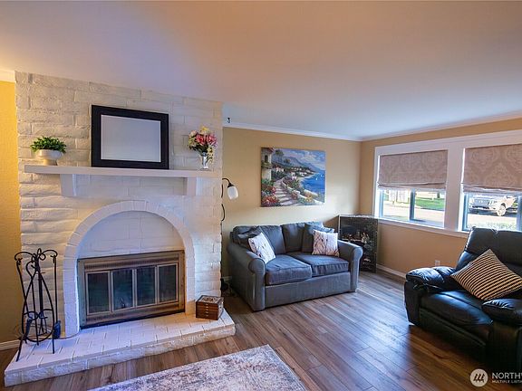 5th image of 1539 22nd Street NE #1539