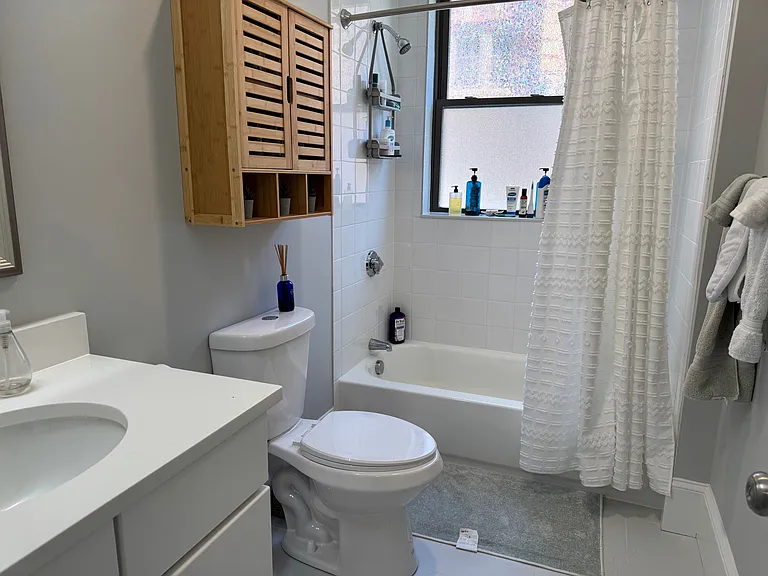 100 Longwood Ave — Photo 11