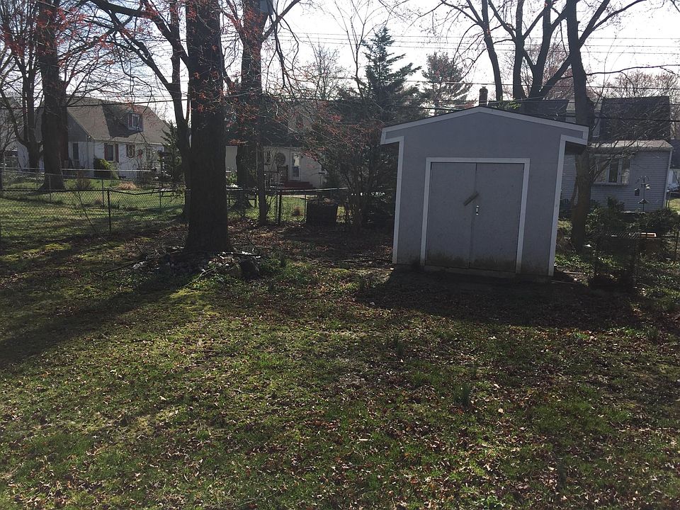 2nd image of 811 Elkton Rd