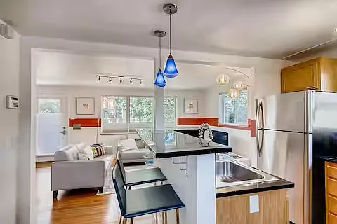 4 bed, 1554 sqft, $4,800 — Photo 4