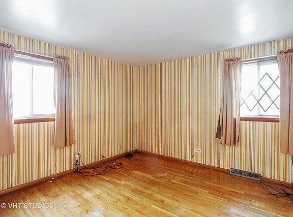 5th image of 13157 S Forrestville Ave