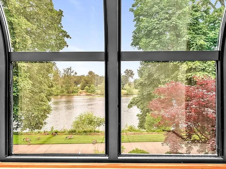 574 Wimbledon Ct — Photo 34
