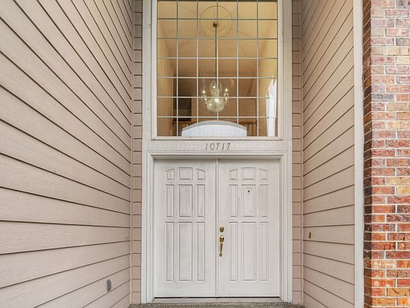 2nd image of 10717 59th Ave E
