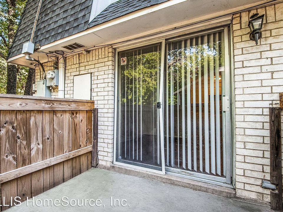 1st image of 93 Highland Park Ct